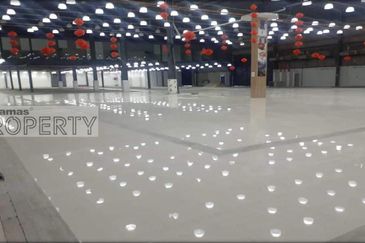 [SALE] SHOWROOM / WAREHOUSE @ USJ 1