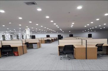 [RENT] SHOWROOM WAREHOUSE @ USJ 1