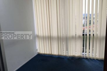 Menara UOA Bangsar, Bangsar (Partly Furnished)