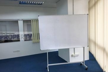 Menara UOA Bangsar, Bangsar (Partly Furnished)