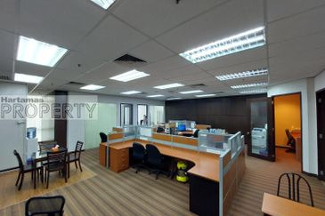 Menara UOA Bangsar, Bangsar