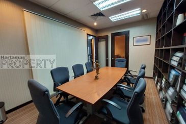 Menara UOA Bangsar, Bangsar