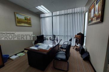 Menara UOA Bangsar, Bangsar