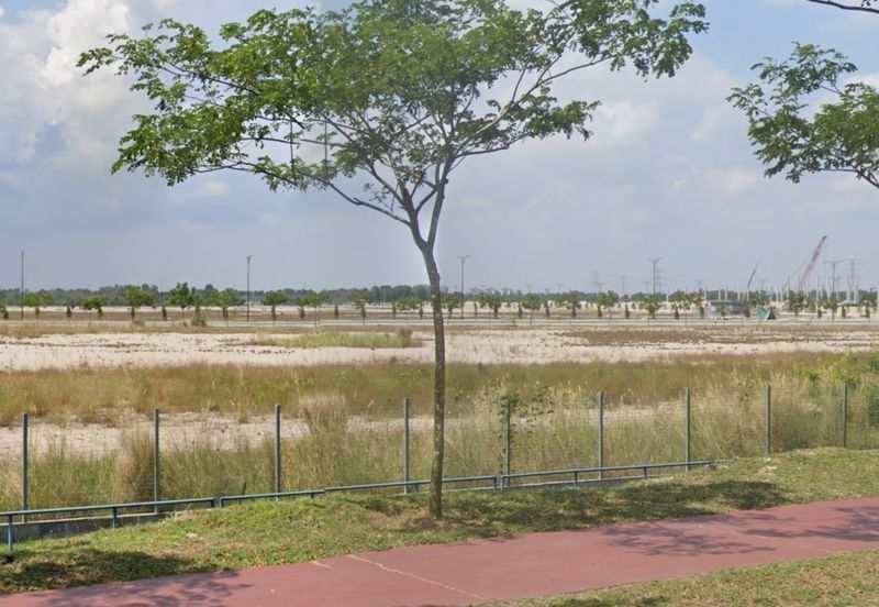 West Port, Pulau Indah