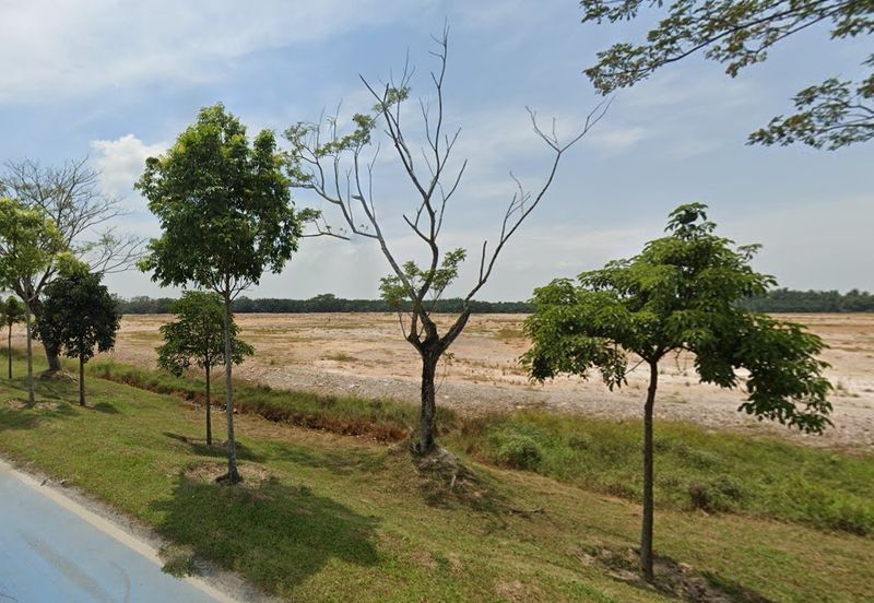 West Port, Pulau Indah