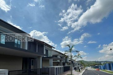 Semi D - Anggun 3 @ BK8, Bandar Kinrara, Puchong | Freehold | Newly Completed