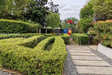 Villa Yarl, Taman Yarl (Corner Unit) - Luxury Bungalow with premium fittings