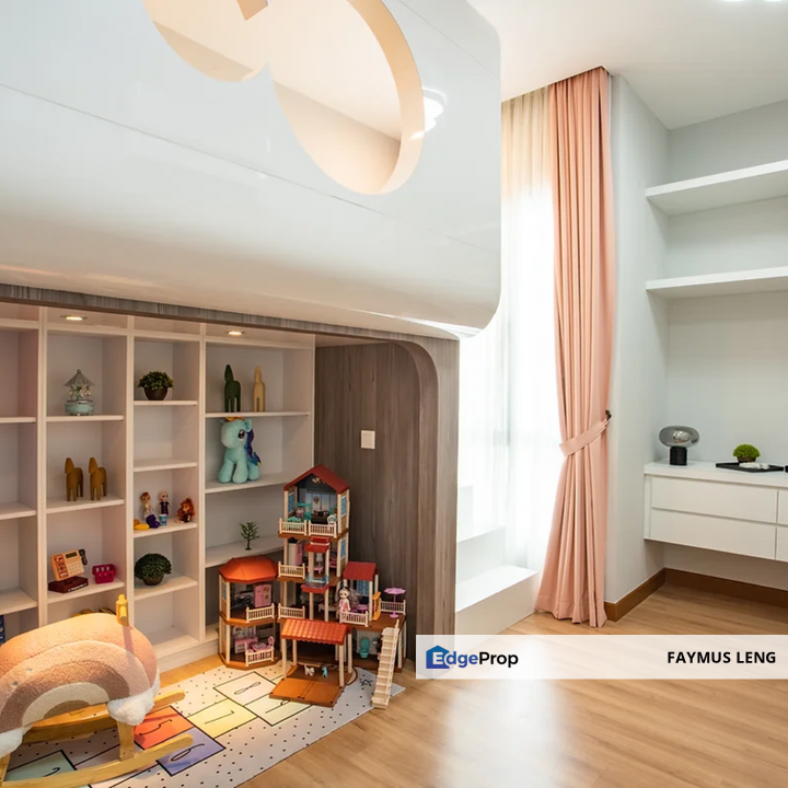 FREEHOLD /  INDIVIDUAL TITLE SUPERLINK 2 STOREY LANDED HOUSE HOT IN MARKET !!!, Negeri Sembilan, Nilai