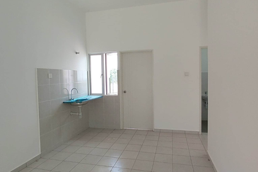 INDIVIDUAL TITLE SINGLE STOREY LANDED HOUSE HOT IN MANTIN !!!