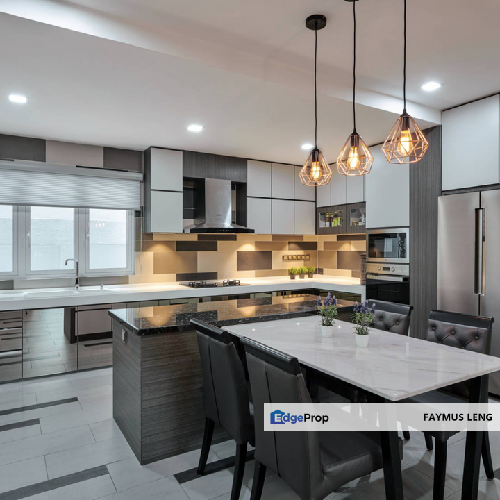 FREEHOLD CORNER CLUSTER HYBRID LANDED HOUSE HOT IN SEPANG !!!, Selangor, Sepang