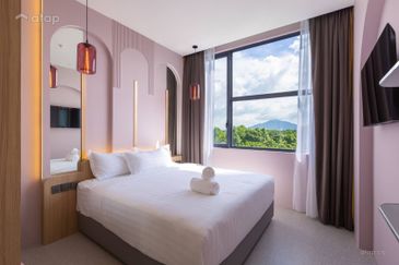 FREEHOLD / INDIVIDUAL TITLE 2 STOREY COMMERCIAL SHOPLOTS CORNER LOT 8900 SQFT HOT IN NEGERI SEMBILAN FOR SALE !!!