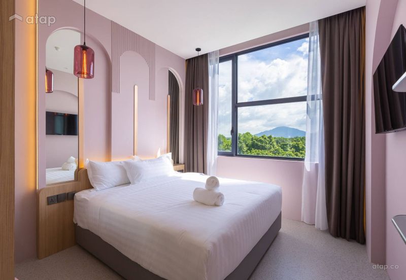 FREEHOLD / INDIVIDUAL TITLE 2 STOREY COMMERCIAL SHOPLOTS CORNER LOT 8900 SQFT HOT IN NEGERI SEMBILAN FOR SALE !!!