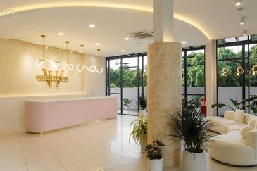 FREEHOLD / INDIVIDUAL TITLE 2 STOREY COMMERCIAL SHOPLOTS CORNER LOT 8900 SQFT HOT IN NEGERI SEMBILAN FOR SALE !!!