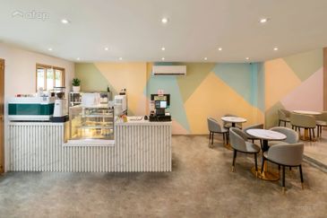 FREEHOLD / INDIVIDUAL TITLE 2 STOREY COMMERCIAL SHOPLOTS INTERMEDIATE LOT 3900 SQFT HOT IN NEGERI SEMBILAN FOR SALE !!!