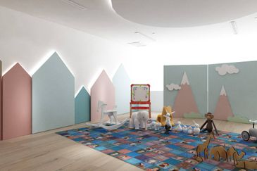 FREEHOLD / INDIVIDUAL TITLE 2 STOREY COMMERCIAL SHOPLOTS END LOT 3900 SQFT HOT IN NEGERI SEMBILAN FOR SALE !!!