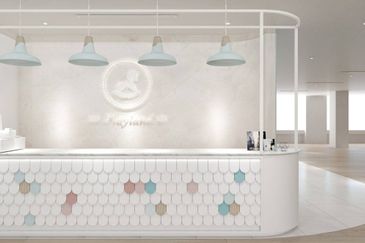 FREEHOLD / INDIVIDUAL TITLE 2 STOREY COMMERCIAL SHOPLOTS END LOT 3900 SQFT HOT IN NEGERI SEMBILAN FOR SALE !!!