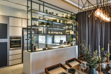 FREEHOLD / INDIVIDUAL TITLE PREMIUM 2 STOREY LANDED HOUSE HOT IN MANTIN FOR SALE !!!