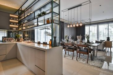 FREEHOLD / INDIVIDUAL TITLE PREMIUM 2 STOREY LANDED HOUSE HOT IN MANTIN FOR SALE !!!