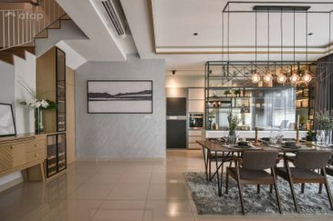 FREEHOLD / INDIVIDUAL TITLE PREMIUM 2 STOREY LANDED HOUSE HOT IN MANTIN FOR SALE !!!