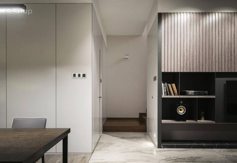 FREEHOLD / INDIVIDUAL TITLE PREMIUM 2 STOREY LANDED HOUSE HOT IN MANTIN FOR SALE !!!