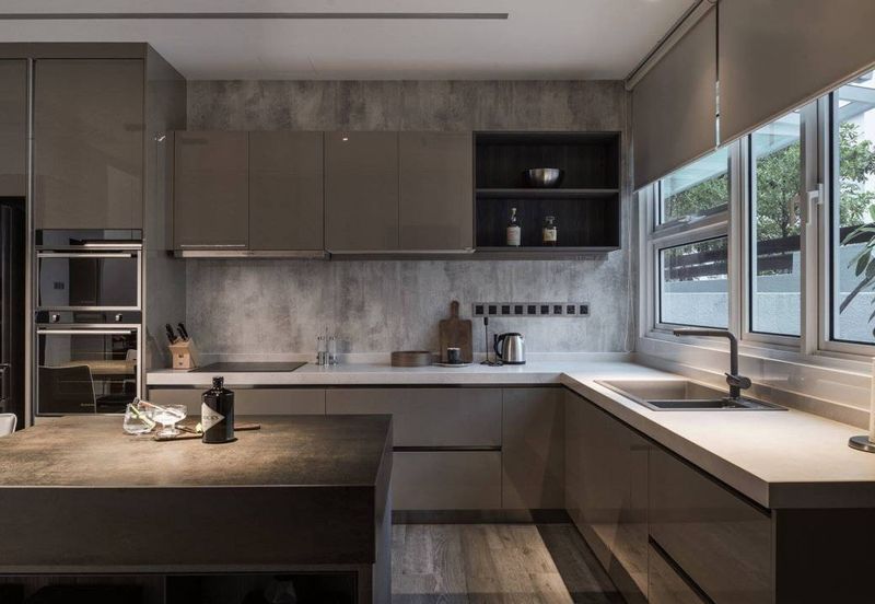 FREEHOLD / INDIVIDUAL TITLE PREMIUM 2 STOREY LANDED HOUSE HOT IN MANTIN FOR SALE !!!