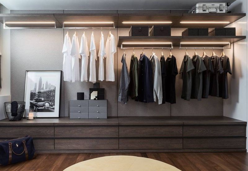 FREEHOLD / INDIVIDUAL TITLE PREMIUM 2 STOREY LANDED HOUSE HOT IN MANTIN FOR SALE !!!