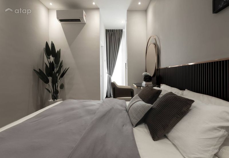 FREEHOLD / INDIVIDUAL TITLE PREMIUM 2 STOREY LANDED HOUSE HOT IN MANTIN FOR SALE !!!