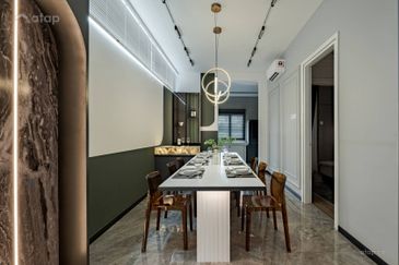 FREEHOLD / INDIVIDUAL TITLE PREMIUM 2 STOREY LANDED HOUSE HOT IN MANTIN FOR SALE !!!