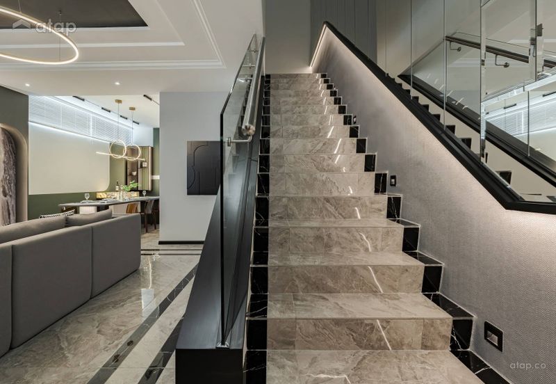 FREEHOLD / INDIVIDUAL TITLE PREMIUM 2 STOREY LANDED HOUSE HOT IN MANTIN FOR SALE !!!