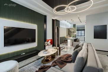 FREEHOLD / INDIVIDUAL TITLE PREMIUM 2 STOREY LANDED HOUSE HOT IN MANTIN FOR SALE !!!