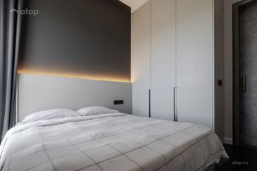 FREEHOLD FULLY FURNISHED CONDOMINIUM HOT IN SUNGAI LONG FOR SALE !!!