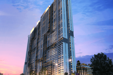 FREEHOLD FULLY FURNISHED CONDOMINIUM HOT IN SUNGAI LONG FOR SALE !!!