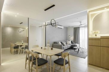 FREEHOLD FULLY FURNISHED CONDOMINIUM HOT IN SUNGAI LONG FOR SALE !!!