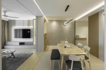 FREEHOLD FULLY FURNISHED CONDOMINIUM HOT IN SUNGAI LONG FOR SALE !!!