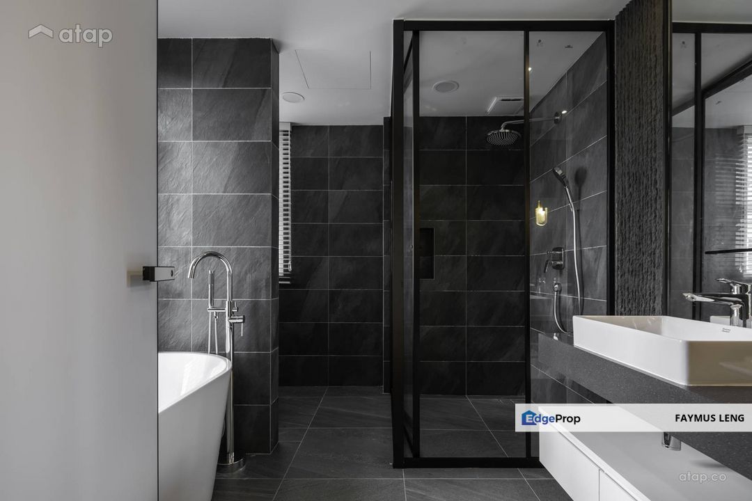 AFFORDABLE TOWNHOUSE RUMAH MAMPU MILIK HOT IN KOTA WARISAN FOR SALE !!!, Selangor, Sepang