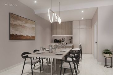 FREEHOLD & CHEAPEST  TOWNHOUSE HOT IN MANTIN FOR SALE !!!