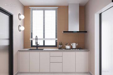 FREEHOLD & CHEAPEST  TOWNHOUSE HOT IN MANTIN FOR SALE !!!