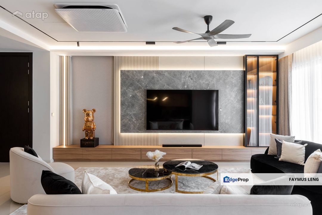 FREEHOLD / INDIVIDUAL TITLE SUPERLINK 2 STOREY END LOT BIG EXTRA LAND HOT IN NILAI FOR SALE !!!, Negeri Sembilan, Nilai