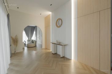 INDIVIDUAL TITLE PREMIUM INTERMEDIATE 2200 SQFT BIG SIZE HOT IN MARKET FOR SALE !!!