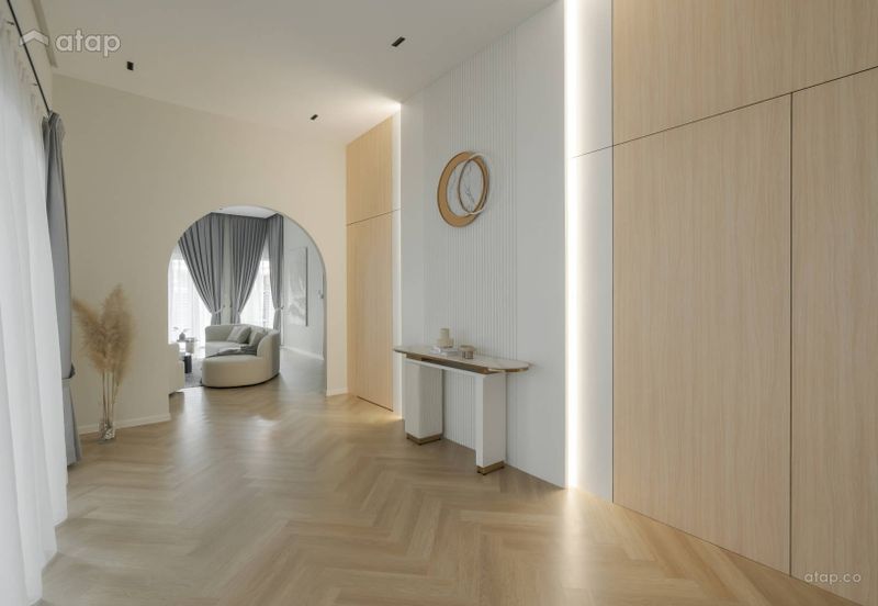 INDIVIDUAL TITLE PREMIUM INTERMEDIATE 2200 SQFT BIG SIZE HOT IN MARKET FOR SALE !!!