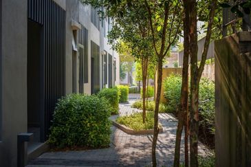 Crescent Park Townvilla