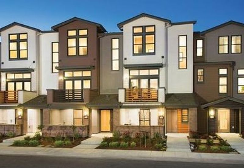 FREEHOLD / INDIVIDUAL TITLE 2 STOREY LANDED HOT IN MANTIN FOR SALE !!!