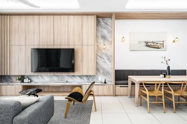 FREEHOLD / INDIVIDUAL TITLE 2 STOREY LANDED HOT IN MANTIN FOR SALE !!!