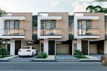 FREEHOLD / INDIVIDUAL TITLE 2 STOREY LANDED HOT IN MANTIN FOR SALE !!!