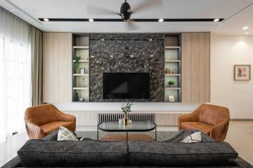 FREEHOLD / INDIVIDUAL TITLE 2 STOREY LANDED HOT IN MANTIN FOR SALE !!!