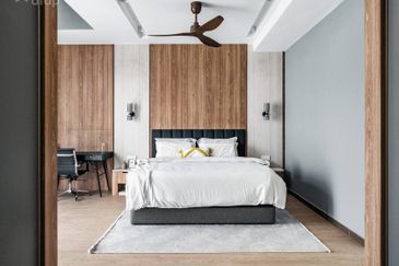 LEASEHOLD / INDIVIDUAL TITLE 1 STOREY LANDED HOT IN MANTIN FOR SALE !!!