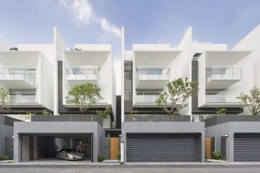 INDIVIDUAL TITLE SINGLE STOREY HOT IN MANTIN FOR SALE !!!