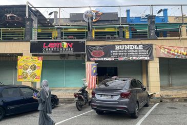 2 Storeys Shop Dynaton Bukit Angin Termeloh