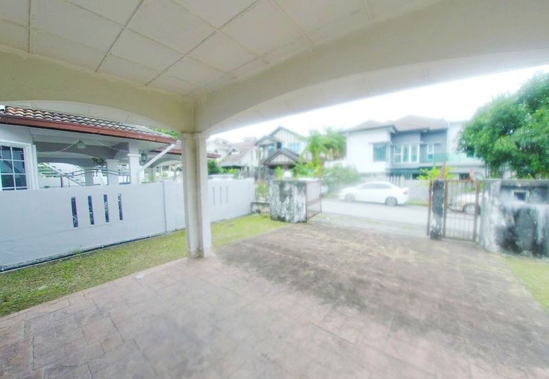 Jalan Suasana, Bandar Tun Hussein Onn