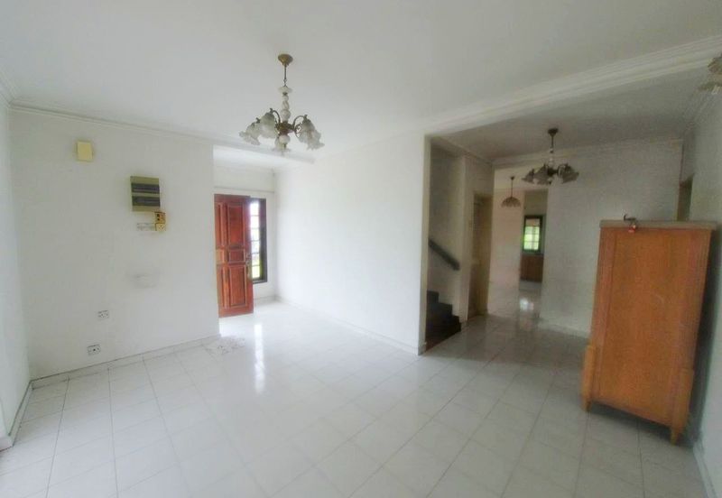 Jalan Suasana, Bandar Tun Hussein Onn